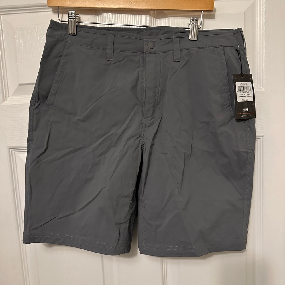 NWT Mountain Hardwear Basin Trek Shorts Men’s size 33 Long Gray New